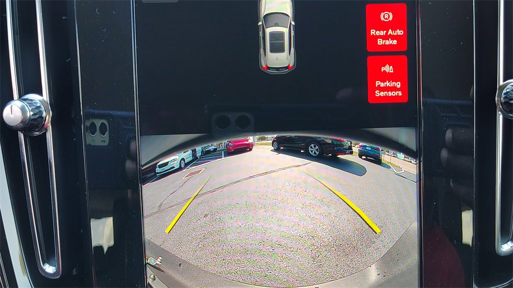 New 2026 Volvo XC40 B5 Core image 19