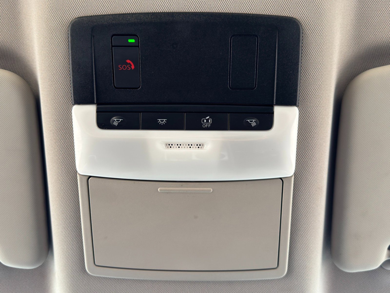 Used 2023 Nissan Rogue SV image 29