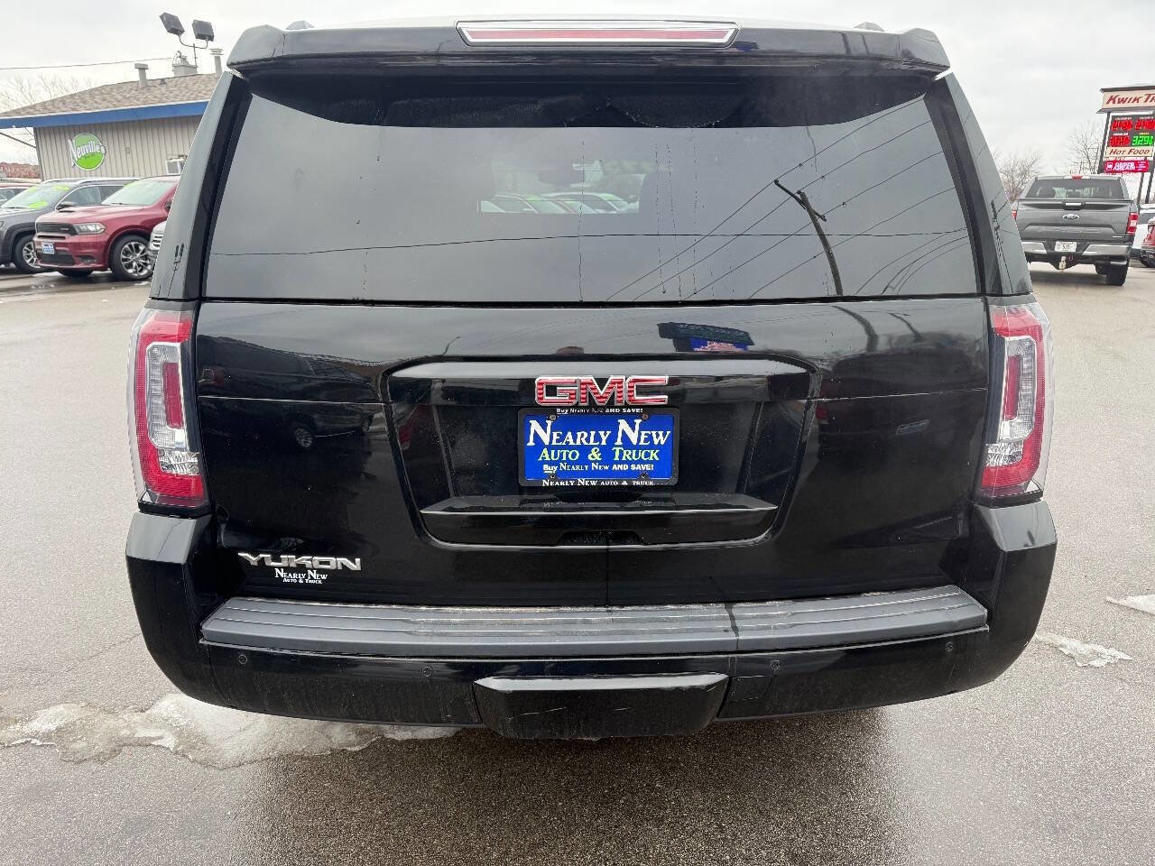 Used 2018 GMC Yukon SLE image 7