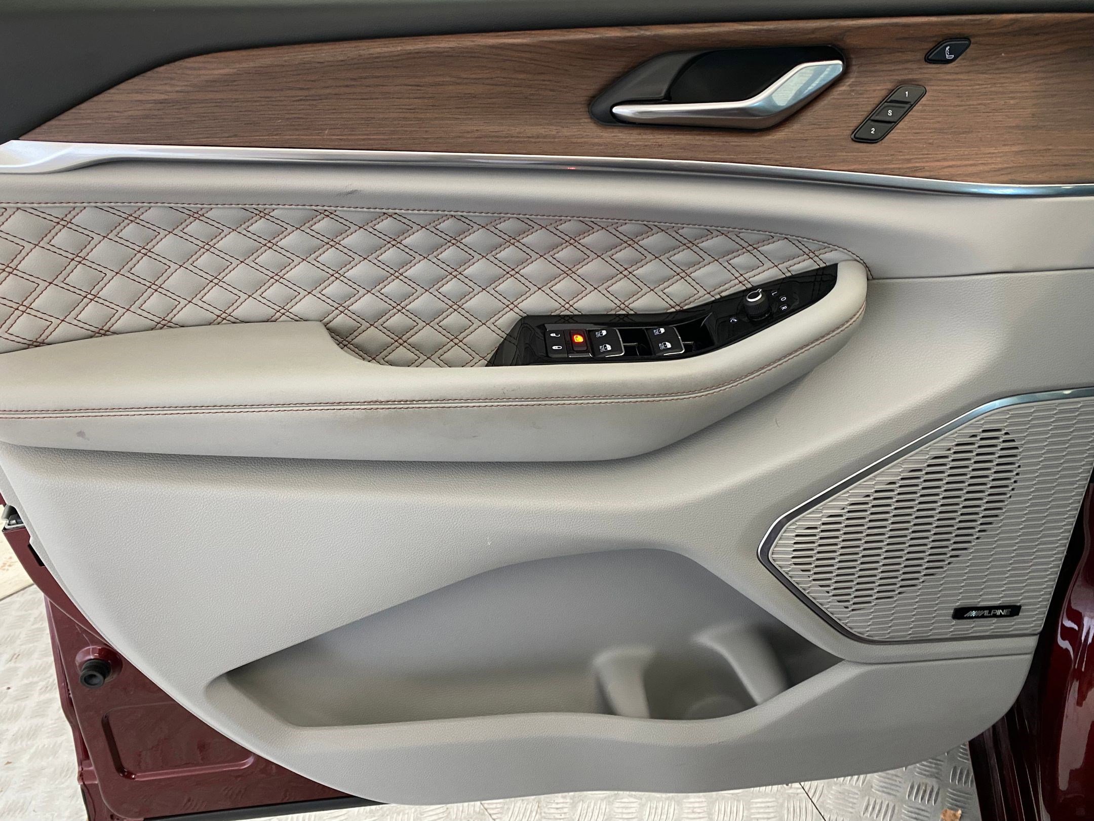 Used 2022 Jeep Grand Cherokee L Summit w/ Advanced Protech Group IV image 11