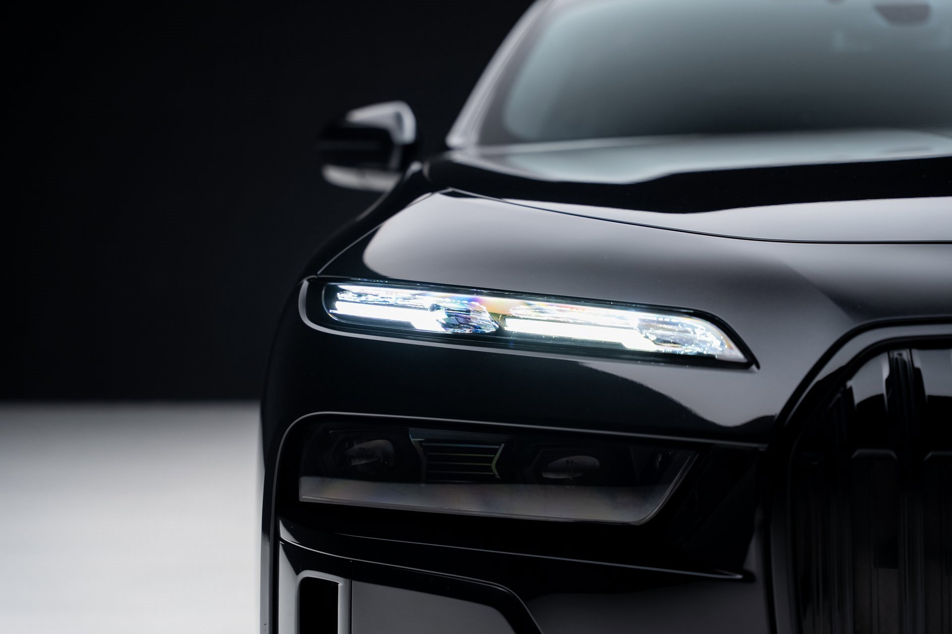 Used 2023 BMW i7 xDrive60 w/ Executive Package 2 image 9