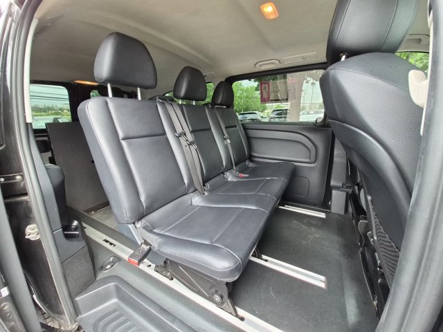 Used 2018 Mercedes-Benz Metris Passenger image 19