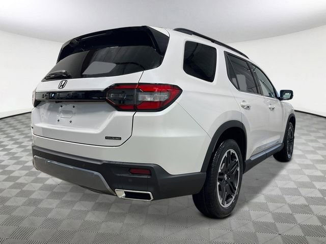 New 2026 Honda Pilot Touring image 5