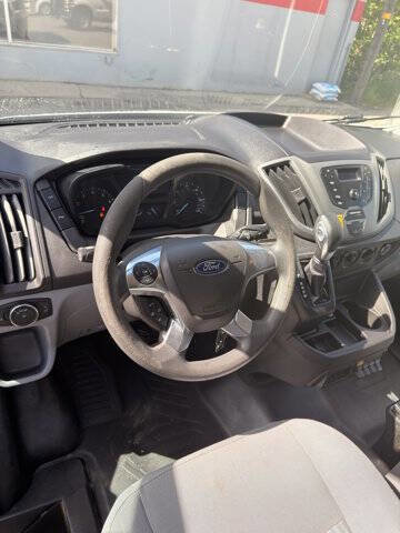 Used 2018 Ford Transit 250 148 Low Roof image 12