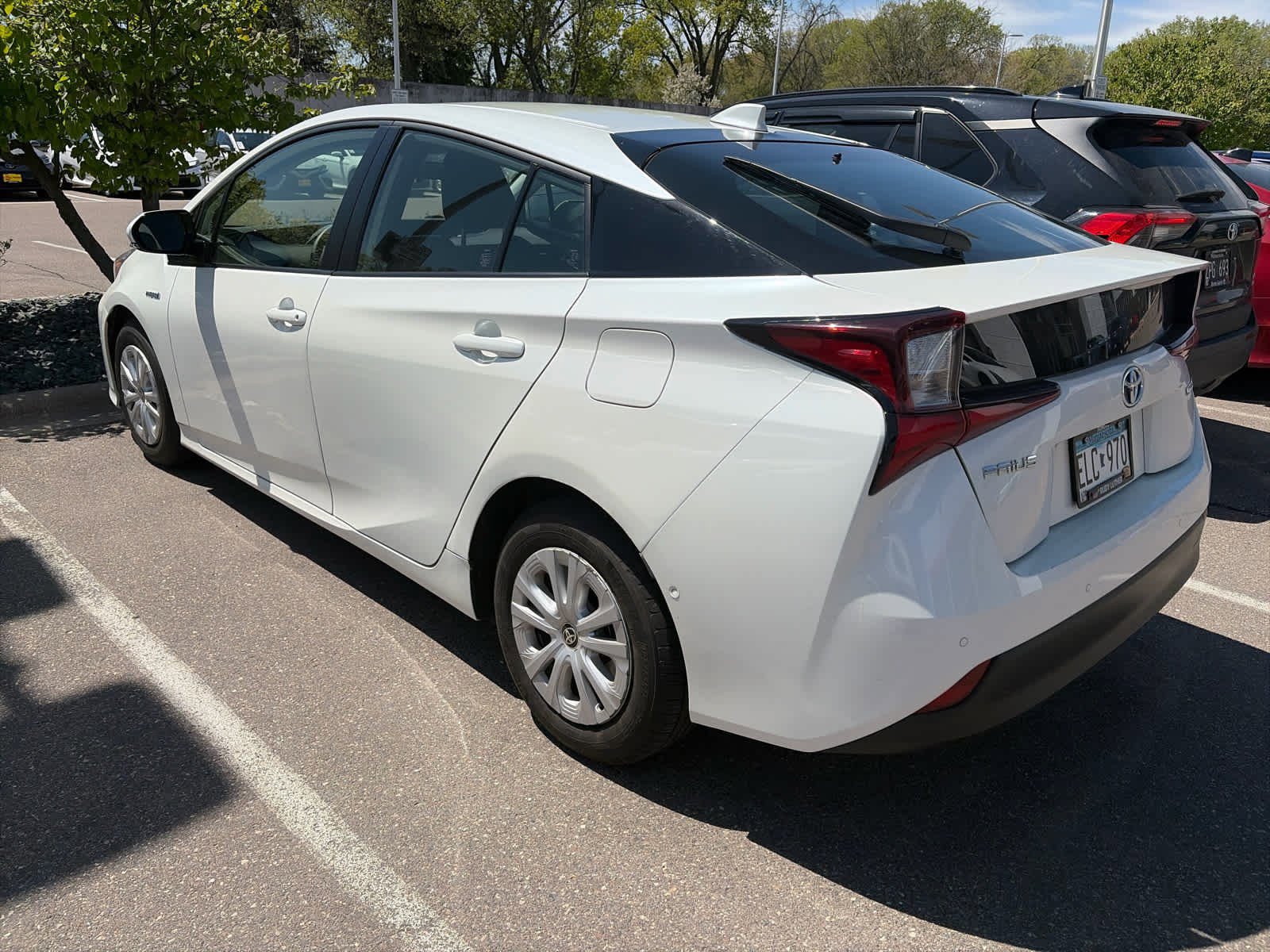 Used 2020 Toyota Prius LE FWD image 3