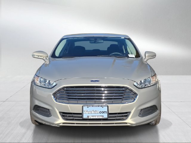 Used 2015 Ford Fusion SE FWD image 8