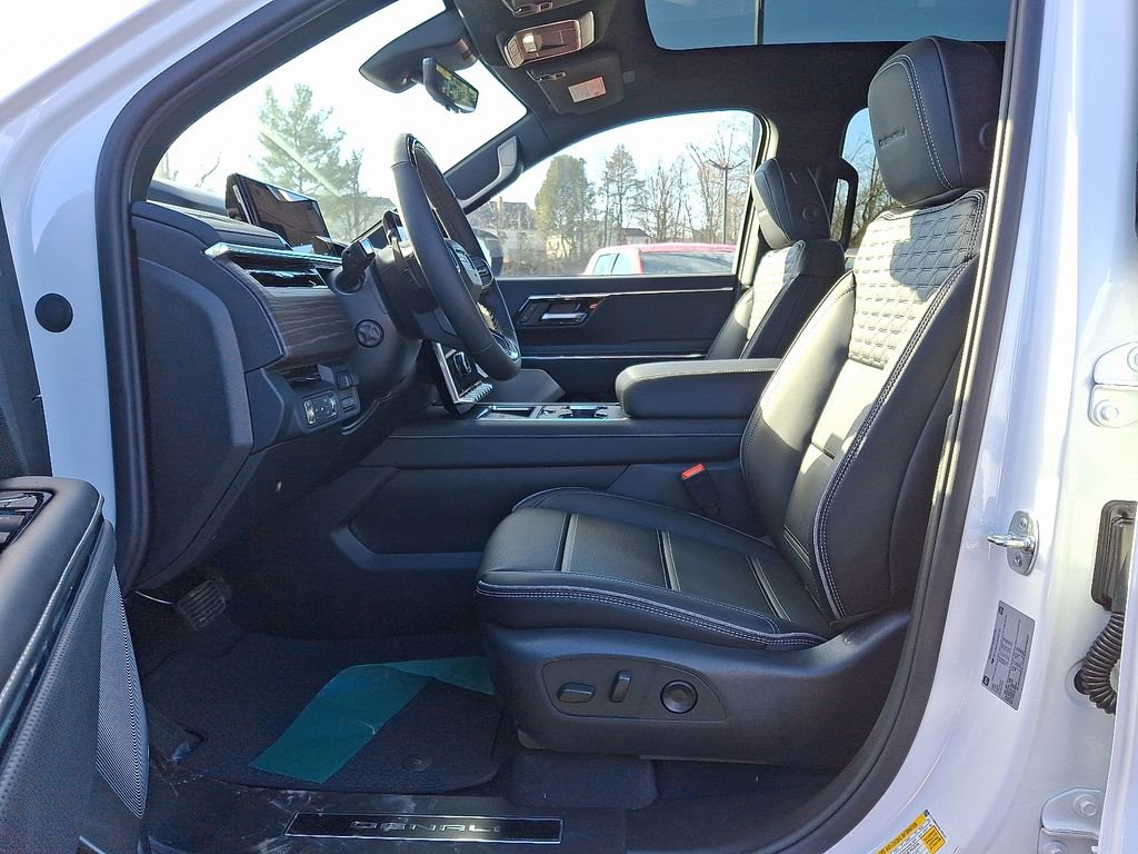 New 2025 GMC Sierra EV Denali image 6