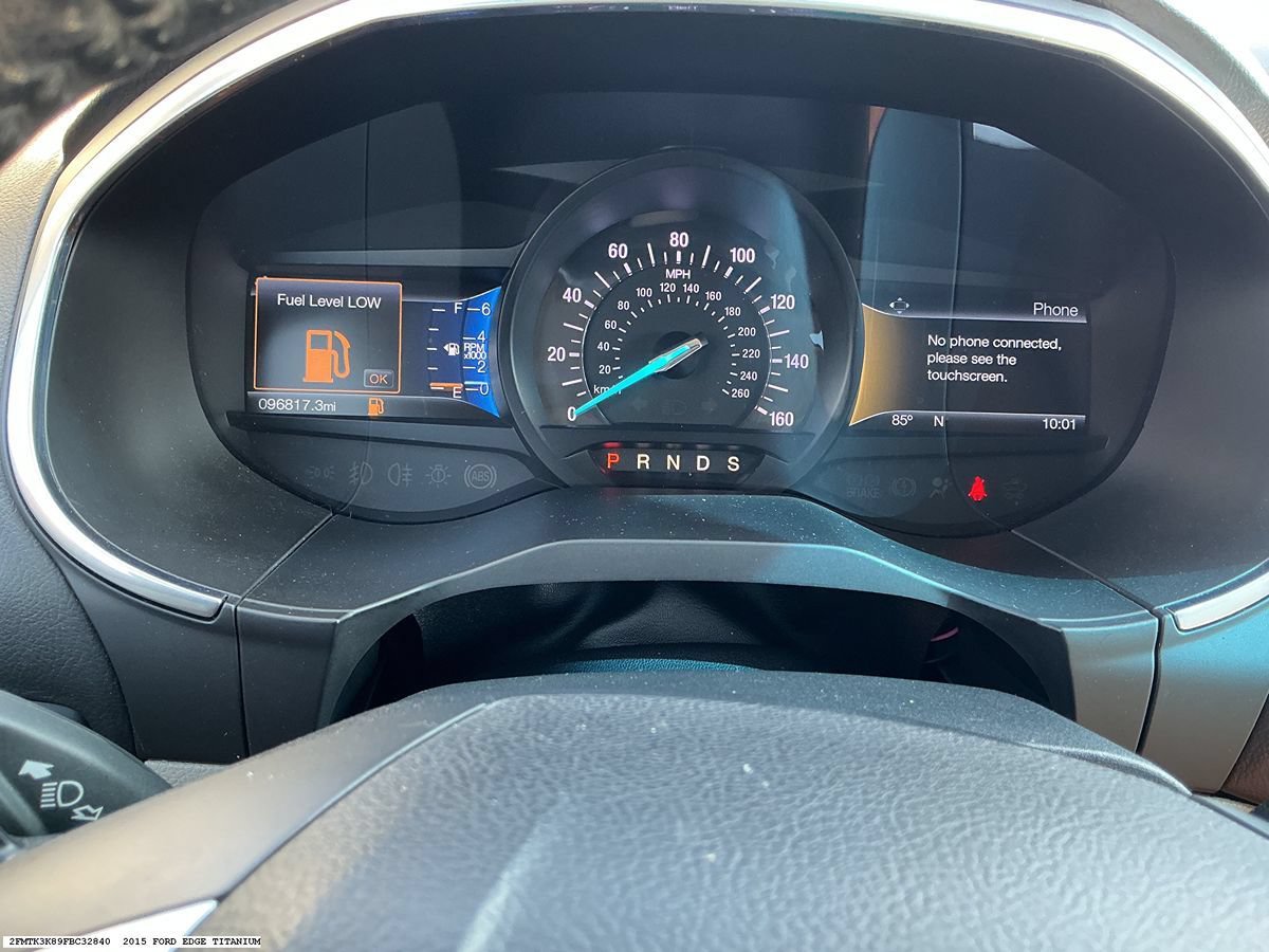 Used 2015 Ford Edge Titanium w/ Technology Package FWD image 13