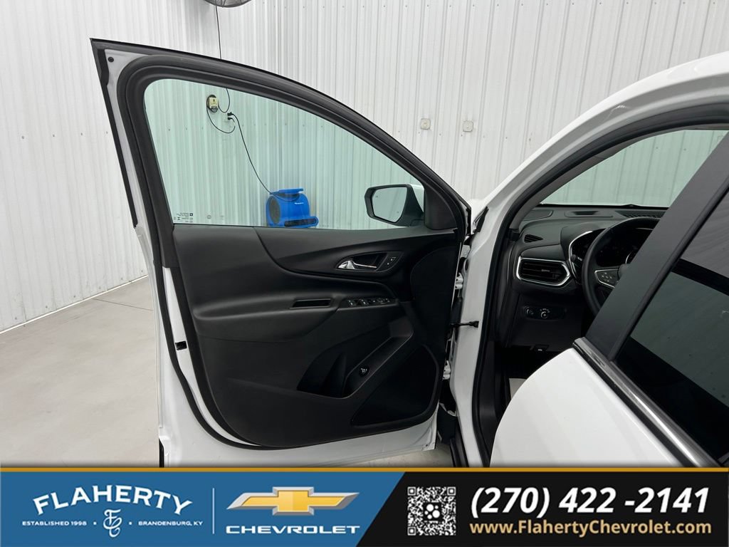 Used 2024 Chevrolet Equinox LT FWD image 8