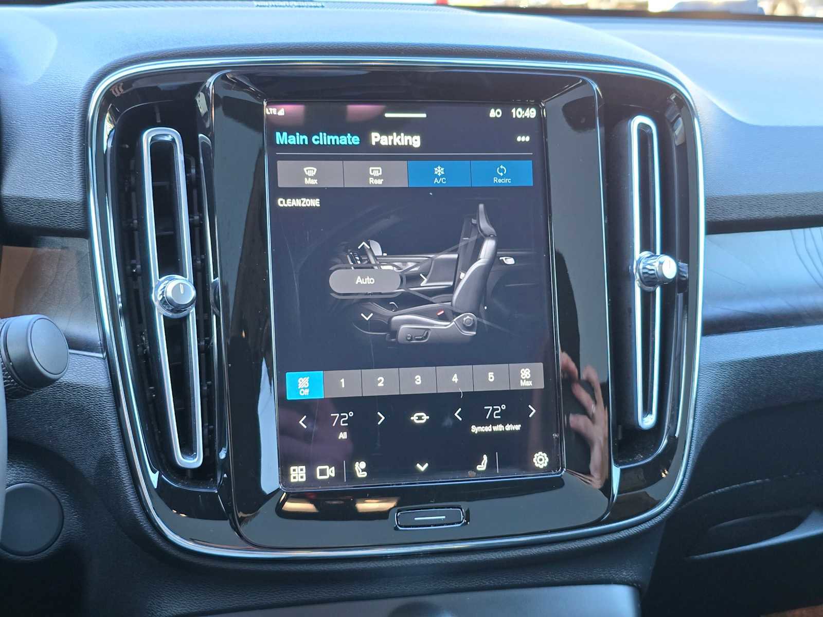 Used 2023 Volvo C40 P8 Recharge Ultimate w/ Protection Package Premier image 26