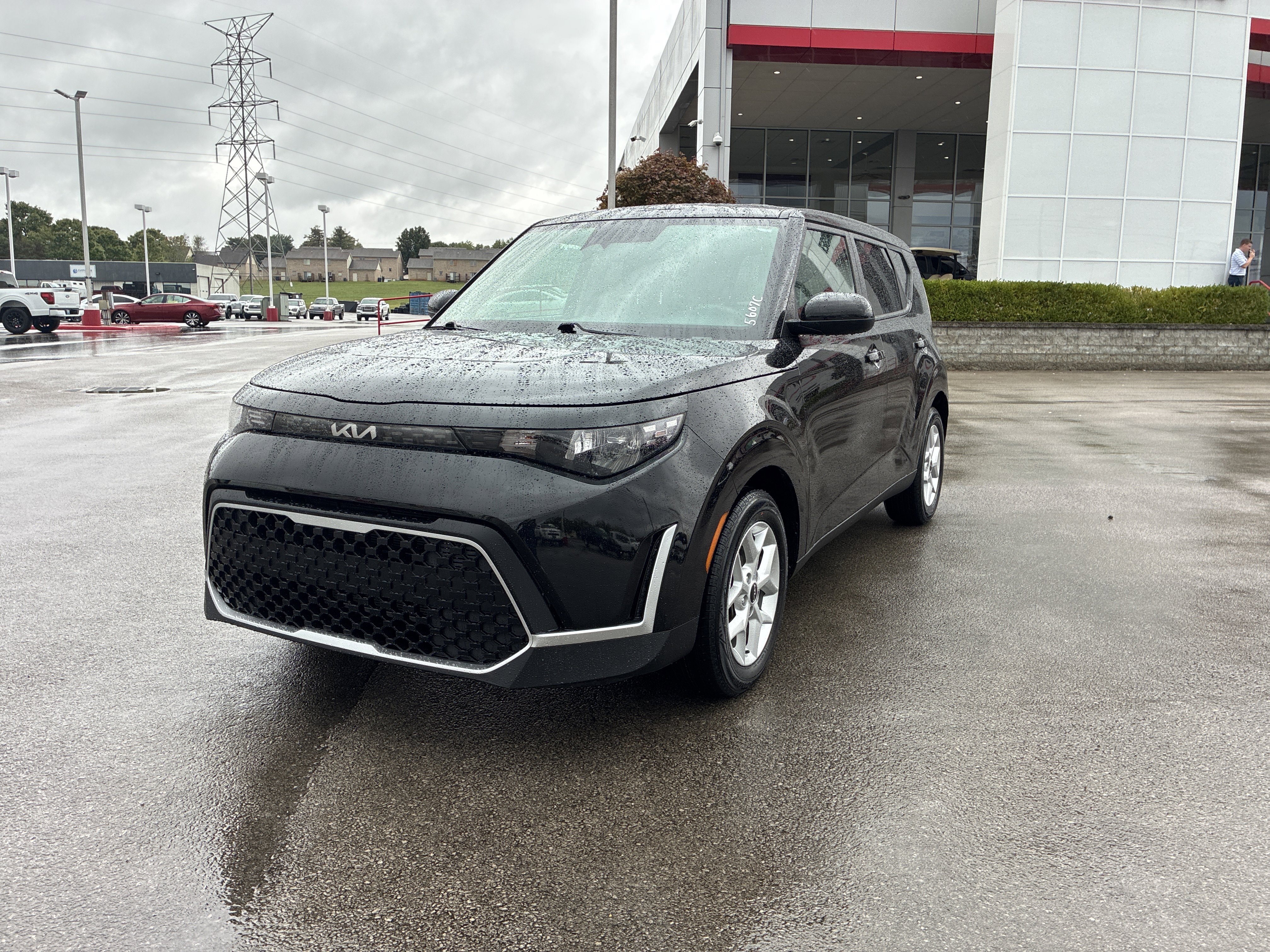 Used 2023 Kia Soul LX w/ LX Technology Package image 7