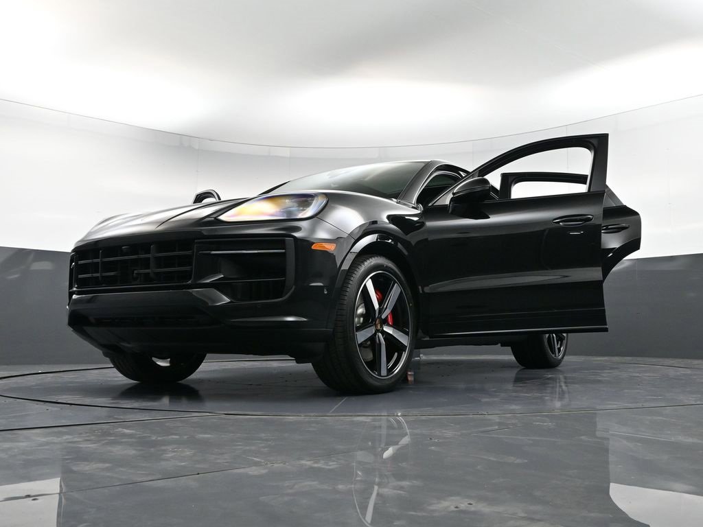 New 2026 Porsche Cayenne S image 40