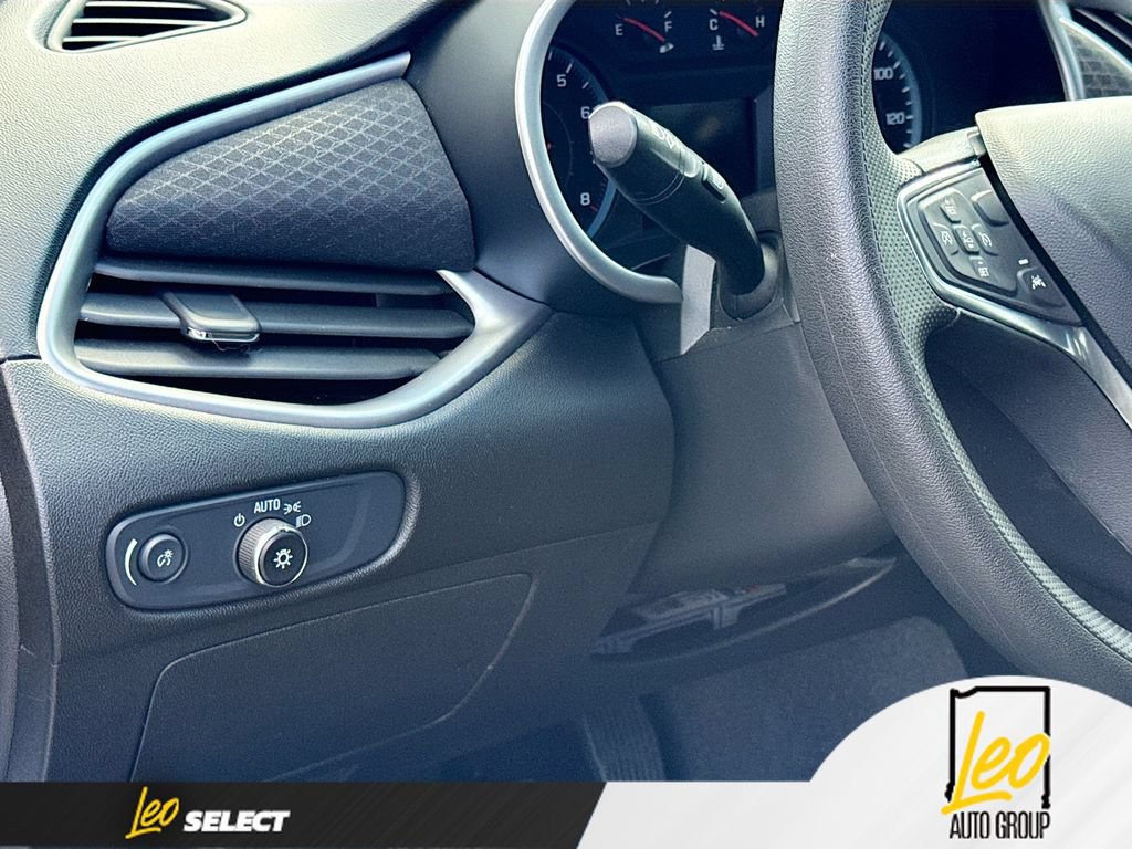 Used 2024 Chevrolet Malibu LT FWD image 11