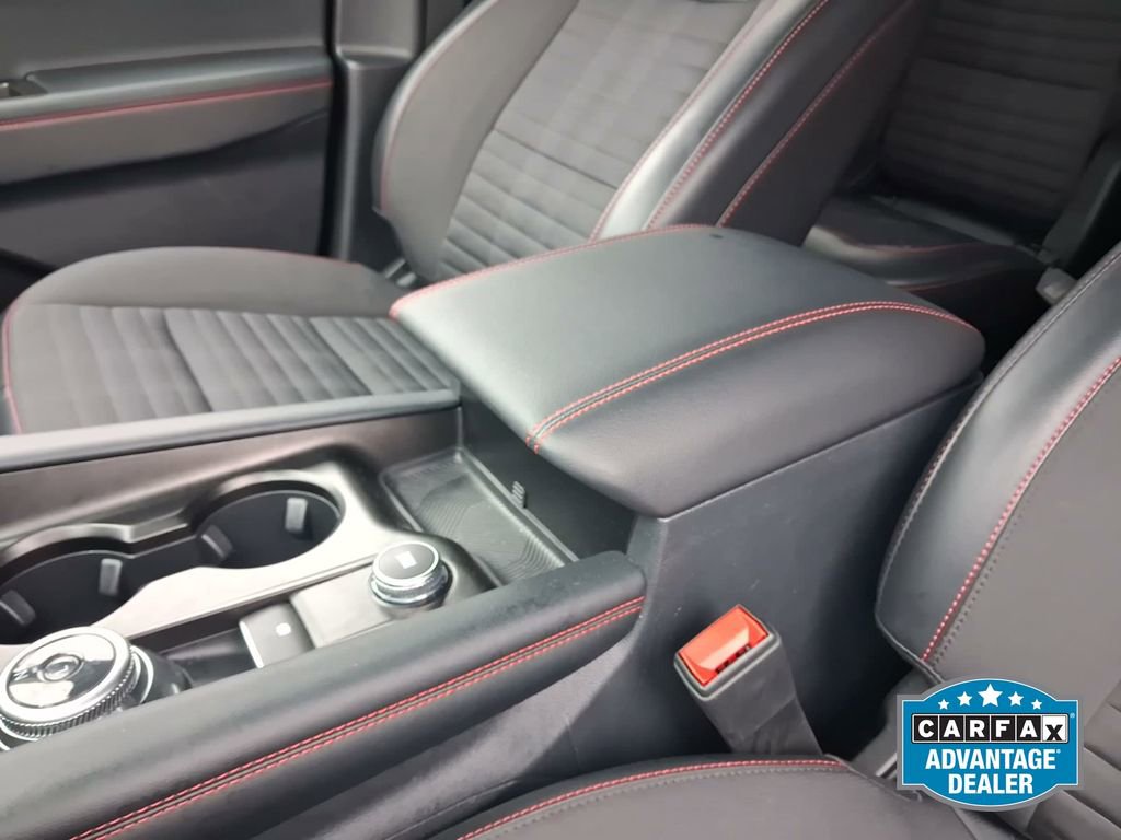 Used 2025 Ford Explorer ST-Line image 21
