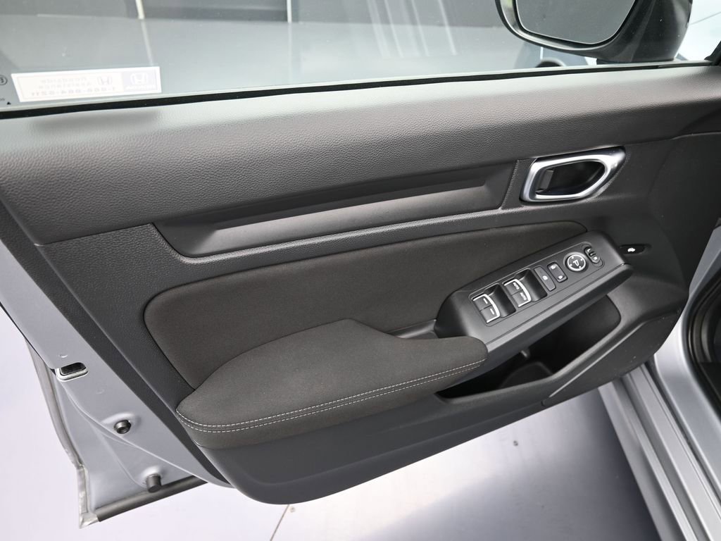 Used 2022 Honda Civic Sport image 11