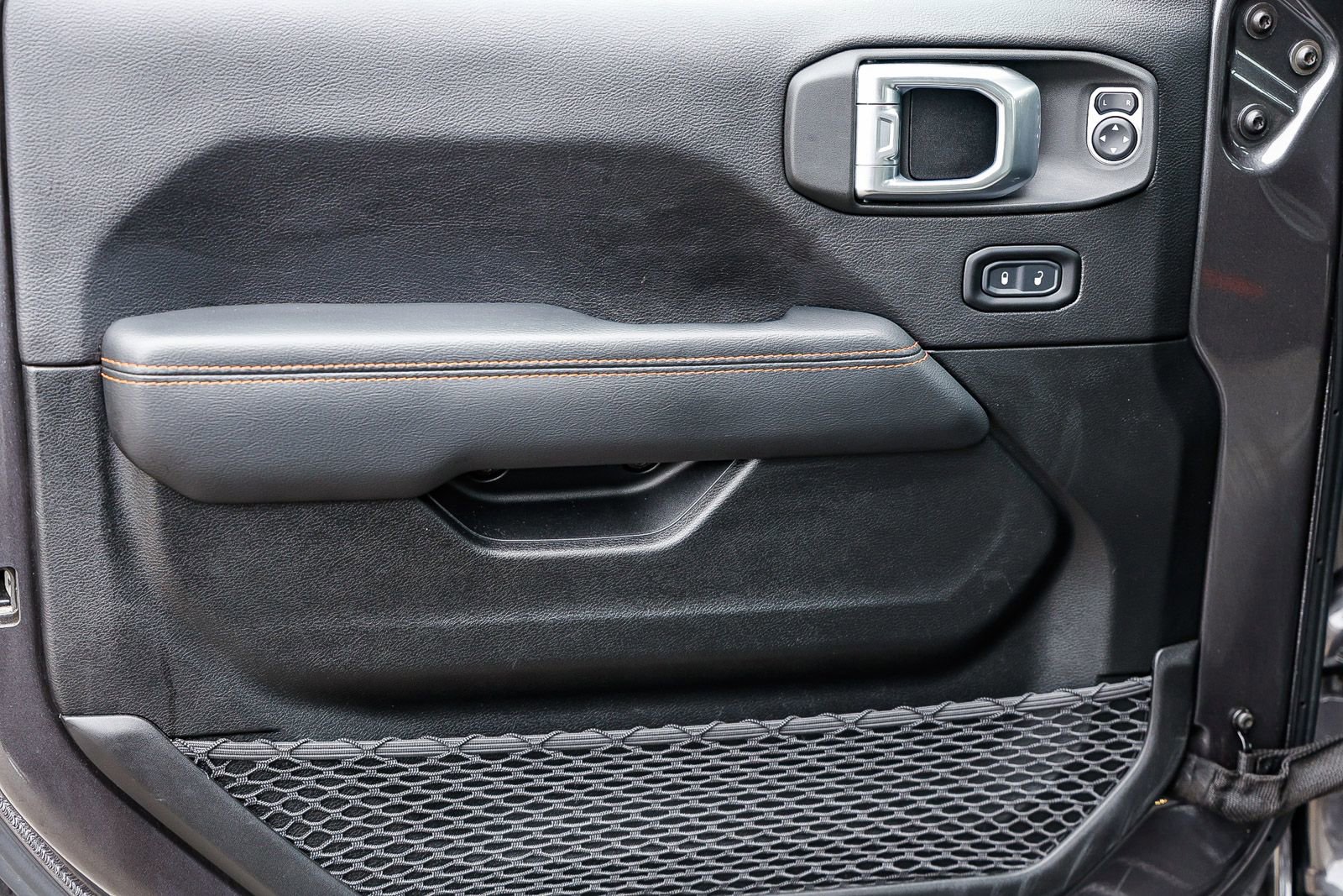 Used 2020 Jeep Gladiator Mojave image 21