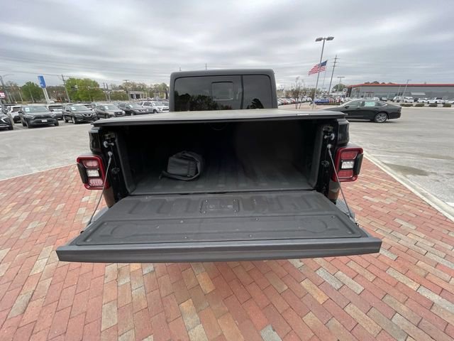 Used 2024 Jeep Gladiator Mojave w/ Technology Group AWD/4WD image 35