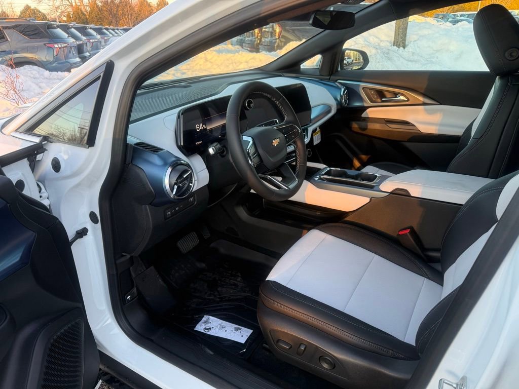 New 2026 Chevrolet Equinox EV LT FWD image 13