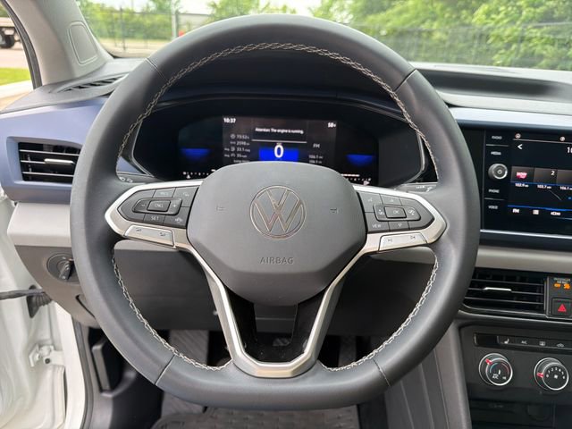 Used 2022 Volkswagen Taos SE FWD image 17