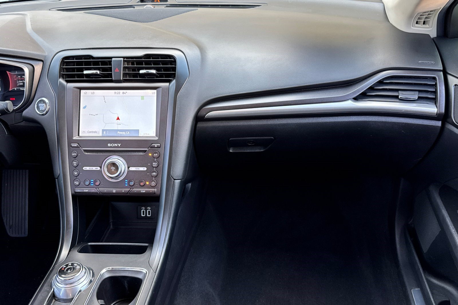 Used 2019 Ford Fusion Energi Titanium FWD image 31