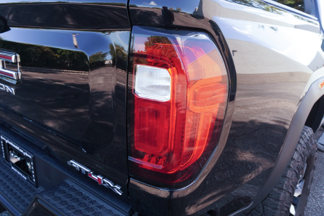 Used 2024 GMC Canyon AT4X AWD/4WD image 31