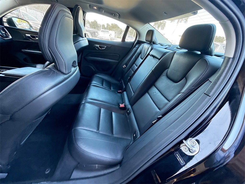 Used 2023 Volvo S60 B5 Plus image 27