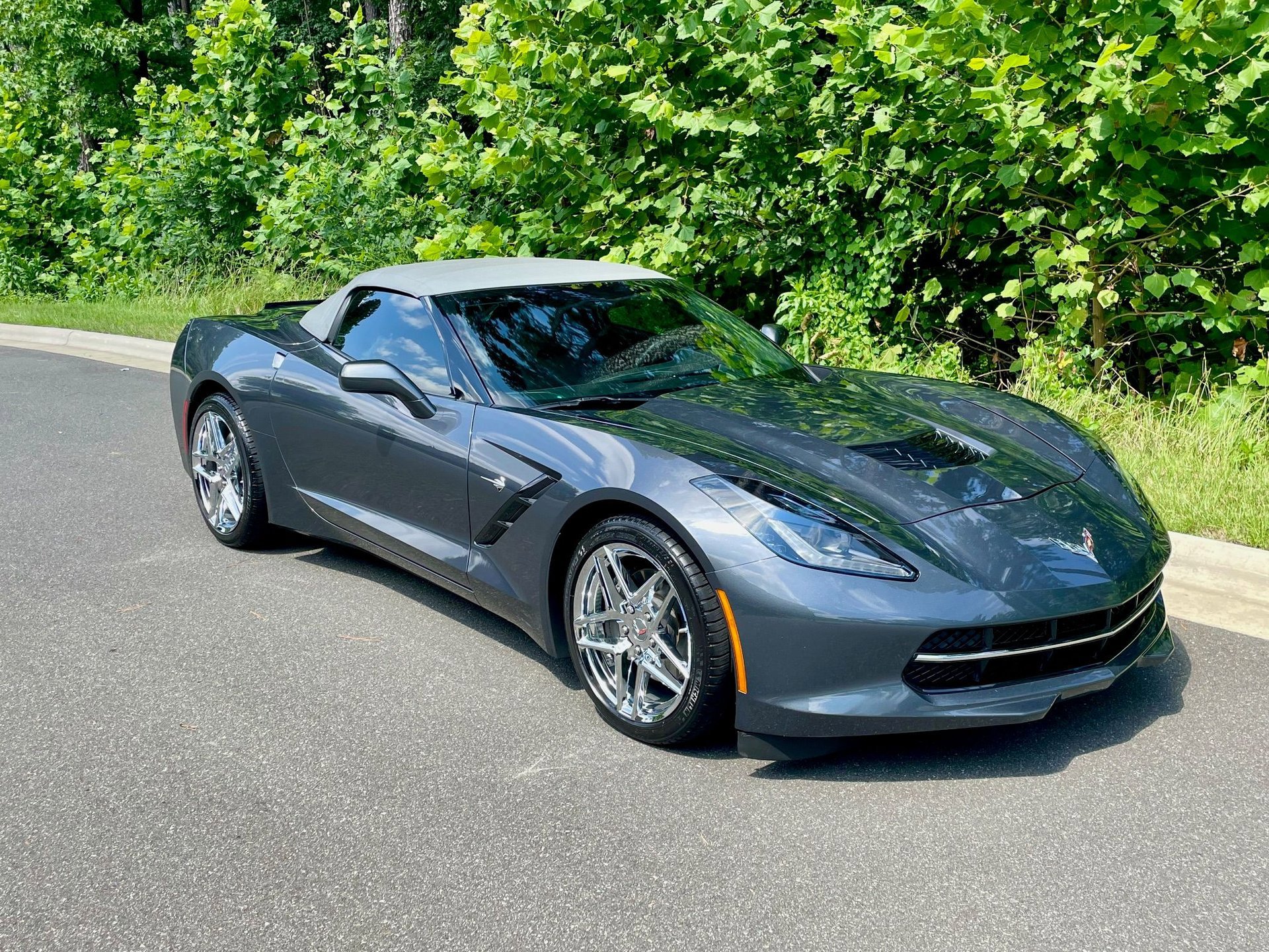 Used 2014 Chevrolet Corvette Stingray Convertible w/ 2LT Preferred Equipment Group image 16