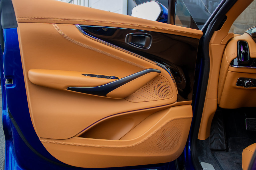 New 2026 Aston Martin DBX 707 AWD/4WD image 8