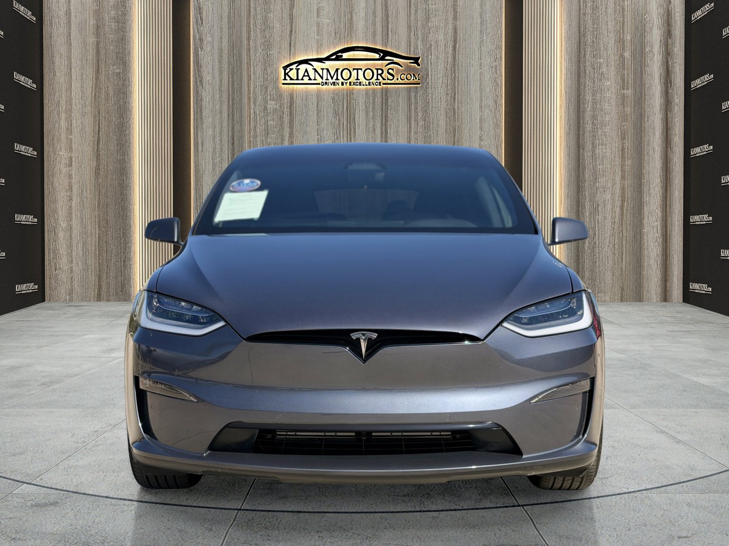 Used 2022 Tesla Model X Plaid image 6