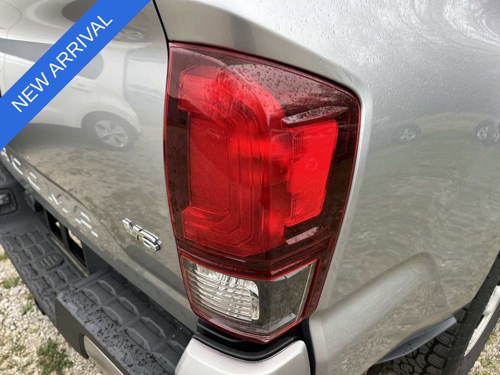 Used 2021 Toyota Tacoma SR image 10