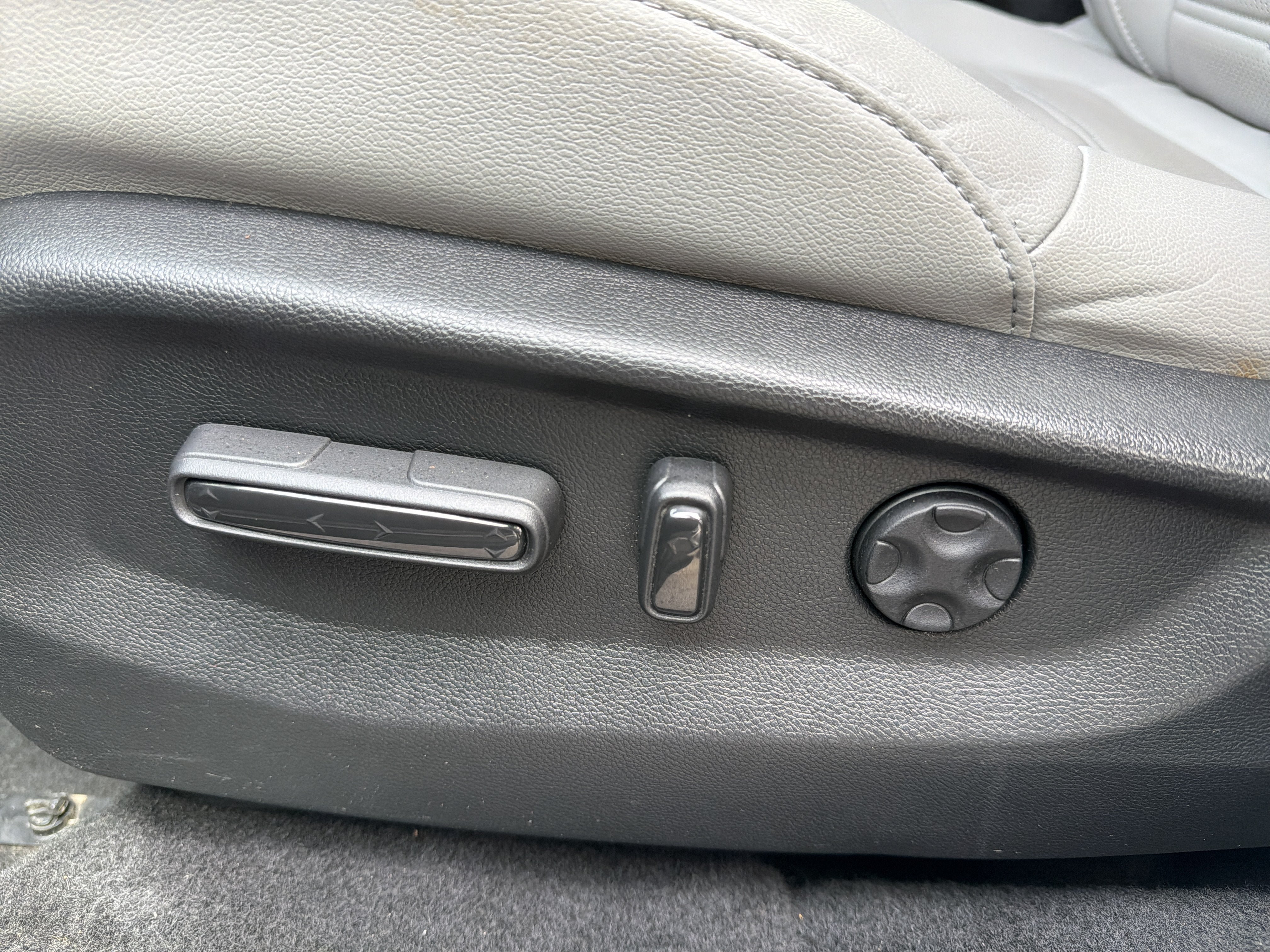Used 2022 Honda CR-V EX-L image 11