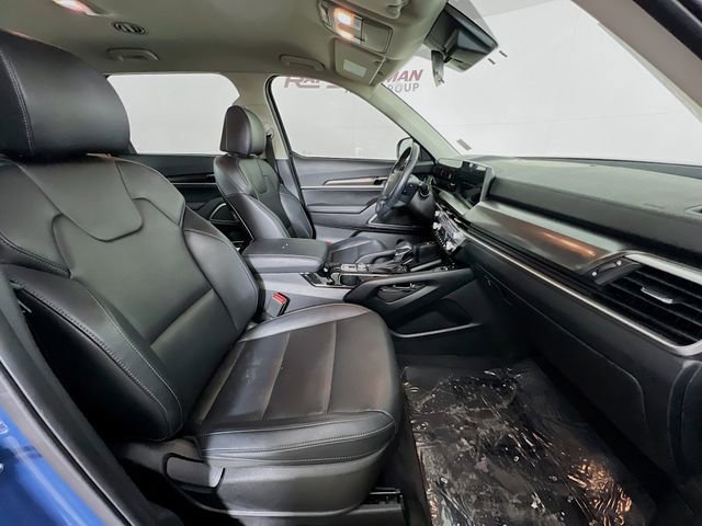 Used 2023 Kia Telluride S image 41