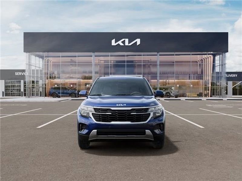 New 2026 Kia Seltos LX AWD/4WD image 2