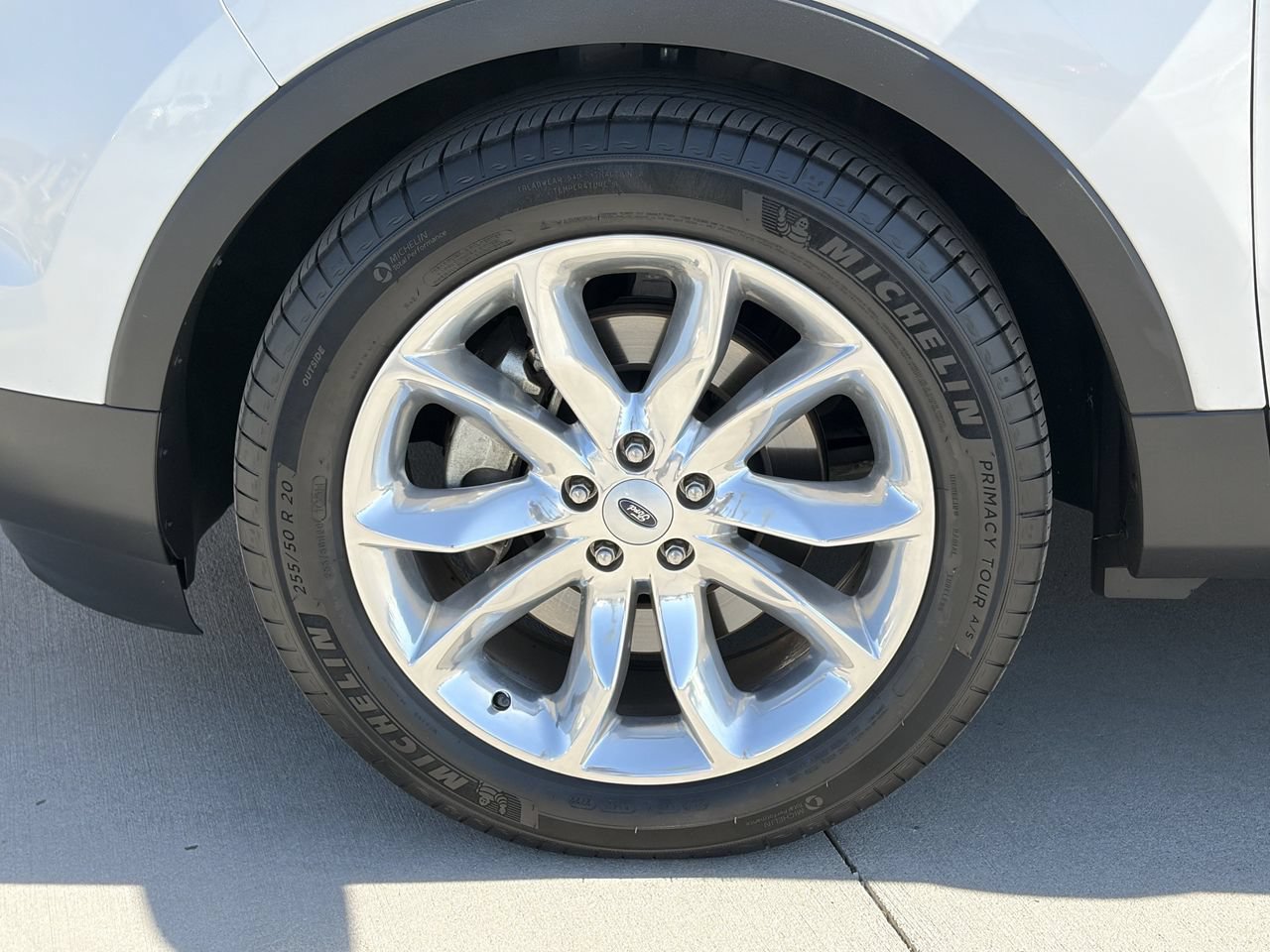 Used 2015 Ford Explorer XLT w/ Equipment Group 202A FWD image 9