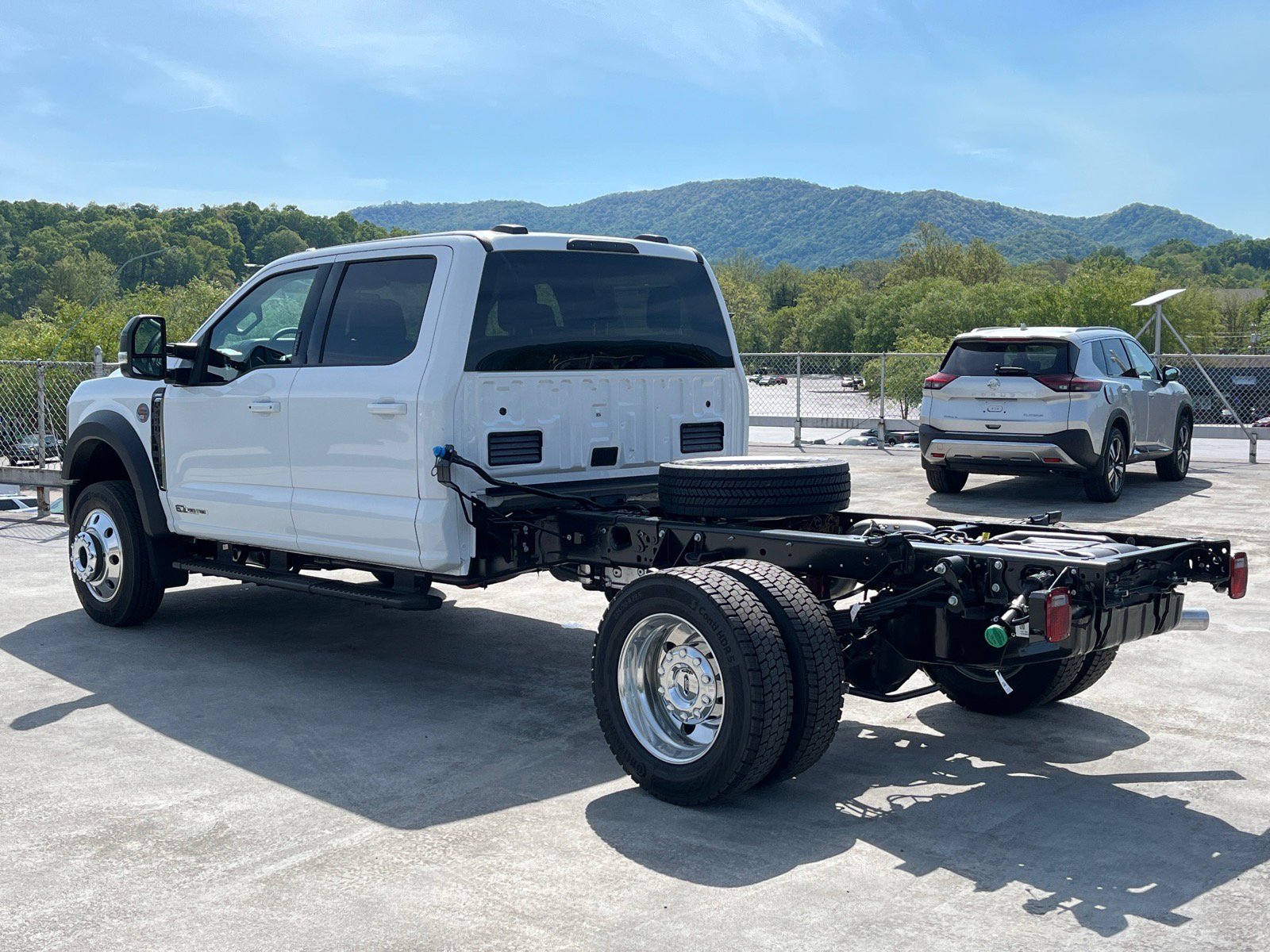 New 2026 Ford F450 Lariat AWD/4WD image 4