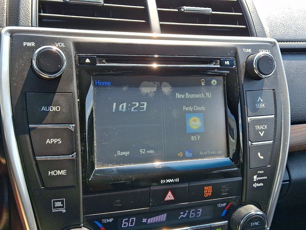 Used 2017 Toyota Camry XLE FWD image 18
