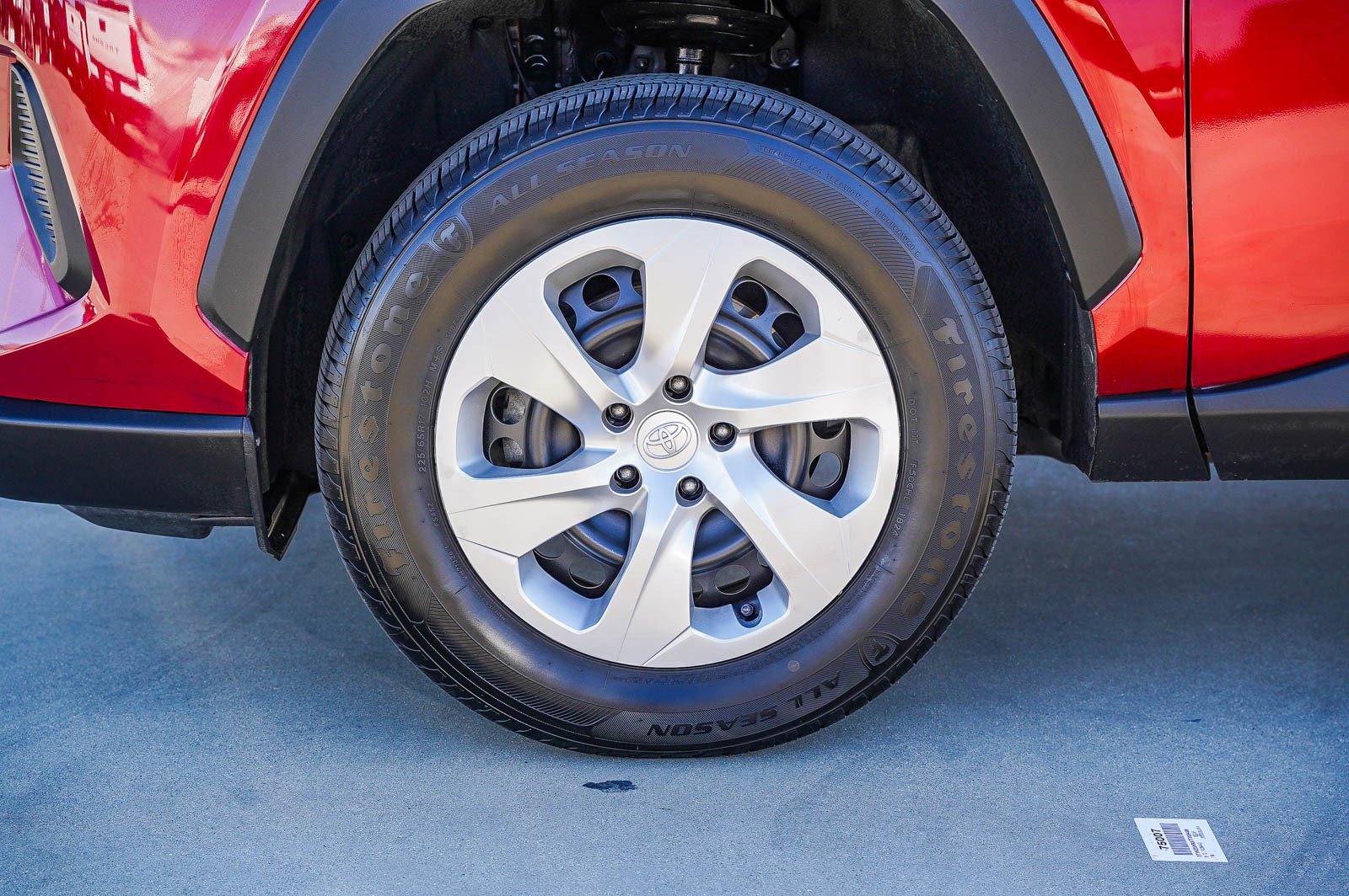 Certified 2020 Toyota RAV4 LE image 5