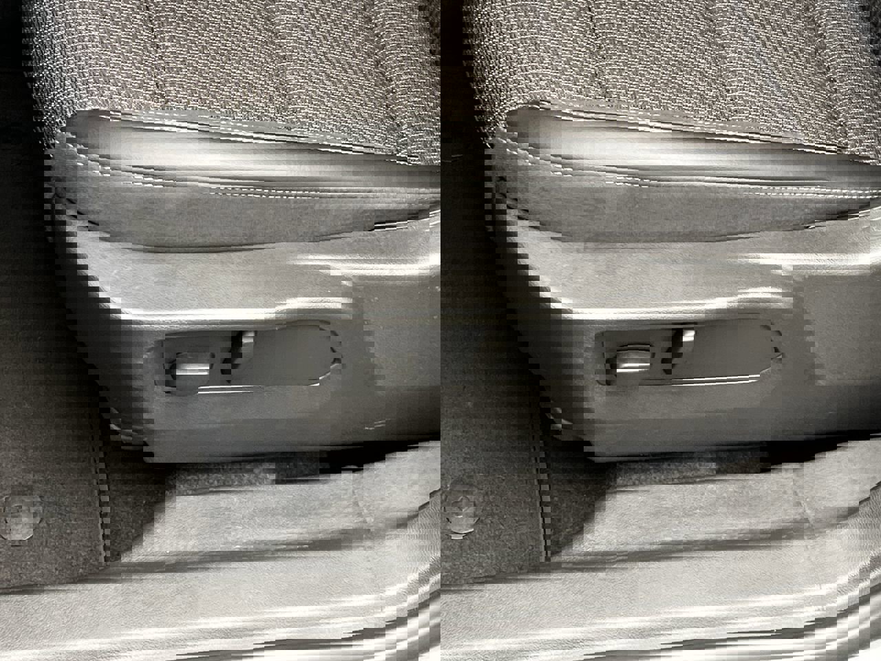 Certified 2023 Buick Envision Preferred w/ Sport Touring Package image 9