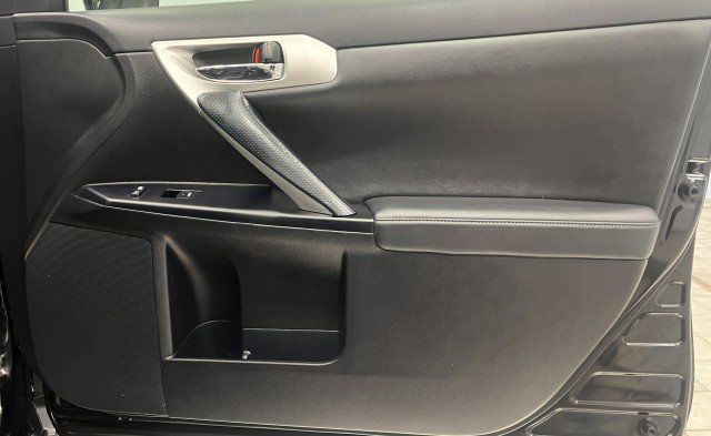 Used 2011 Lexus CT 200h Premium w/ Leather Pkg image 15