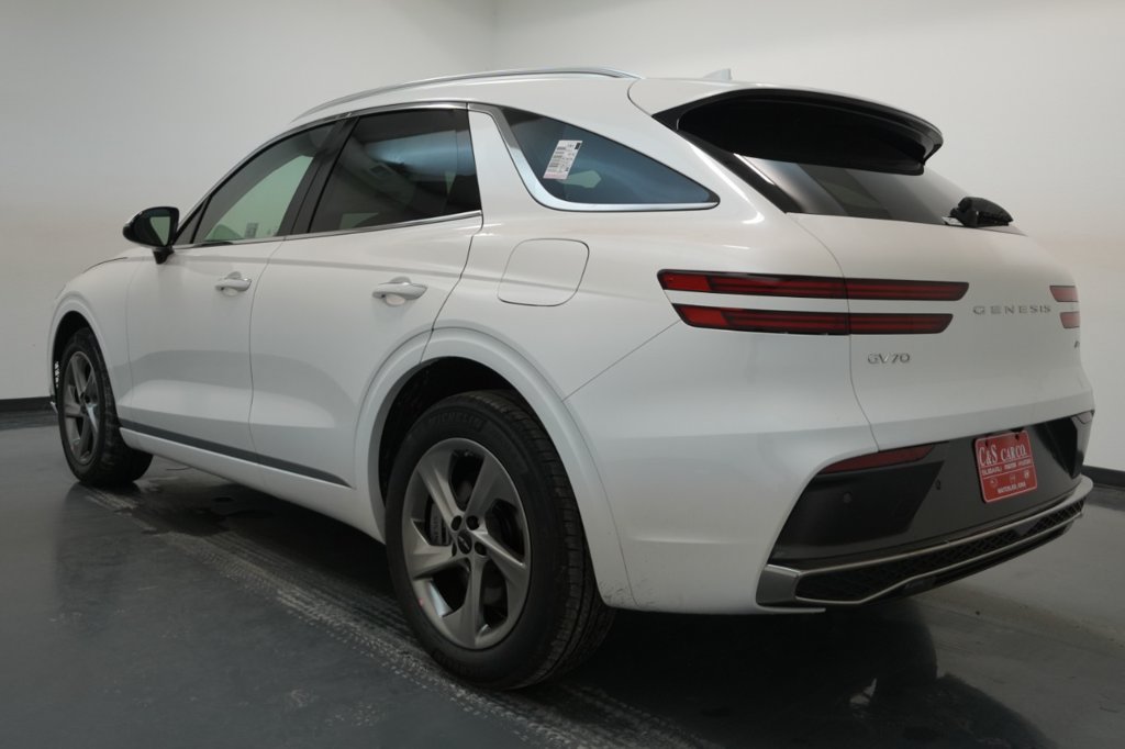 New 2026 Genesis GV70 2.5T AWD/4WD image 19