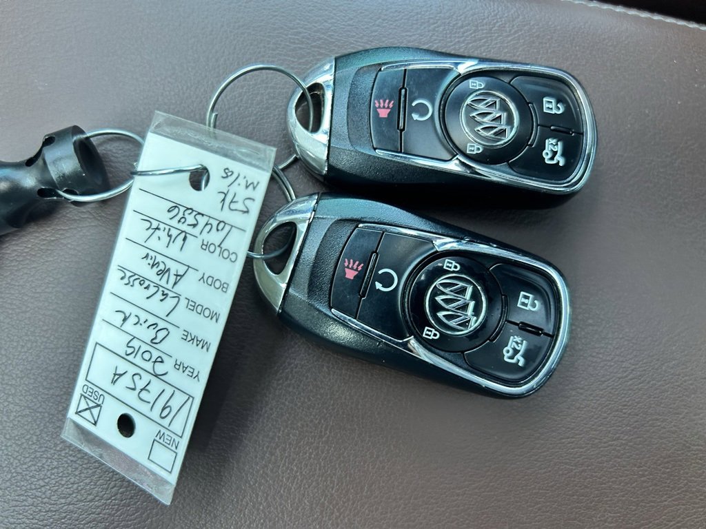 Used 2019 Buick LaCrosse Avenir image 20