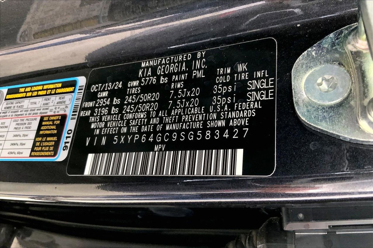 Used 2025 Kia Telluride S FWD image 32