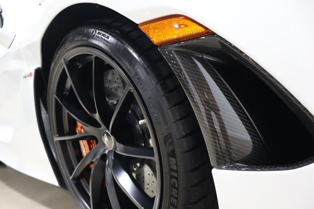 Used 2020 McLaren 720S Spider image 96