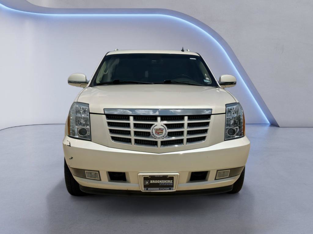 Used 2013 Cadillac Escalade ESV Luxury RWD image 9
