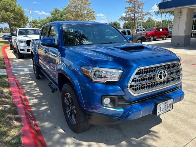 Used 2017 Toyota Tacoma TRD Sport w/ Tow Package