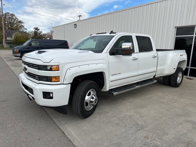 Used 2018 Chevrolet Silverado 3500 LTZ image 3