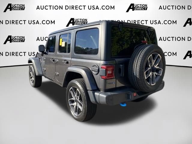 Used 2024 Jeep Wrangler Unlimited w/ Convenience Group AWD/4WD image 11
