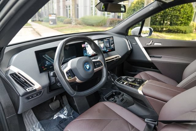 Used 2023 BMW iX xDrive50 w/ Convenience Package AWD/4WD image 25