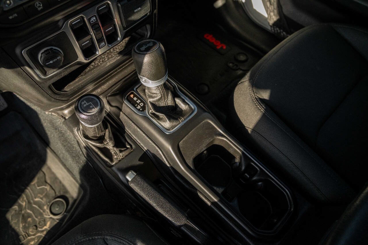 Used 2020 Jeep Wrangler Unlimited Sport S image 16