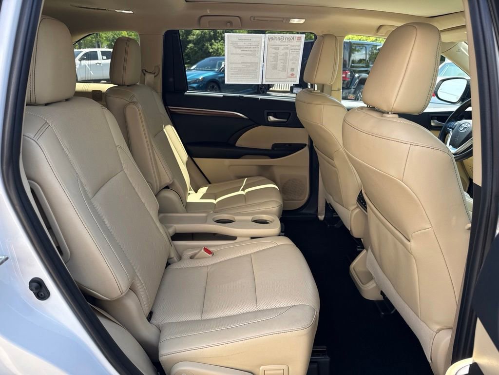 Used 2019 Toyota Highlander Limited Platinum AWD/4WD image 31